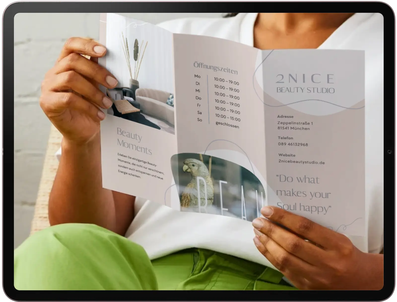 Flyer- und Broschürendesign für Beauty Studio in München – erstellt von maxWapp